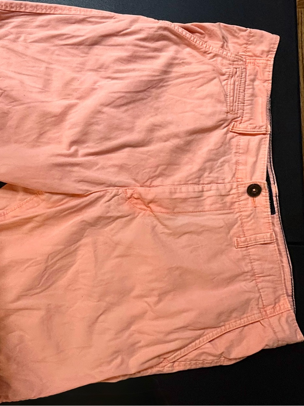American Eagle Outfitters Men’s Peach /Coral Above Knee Shorts